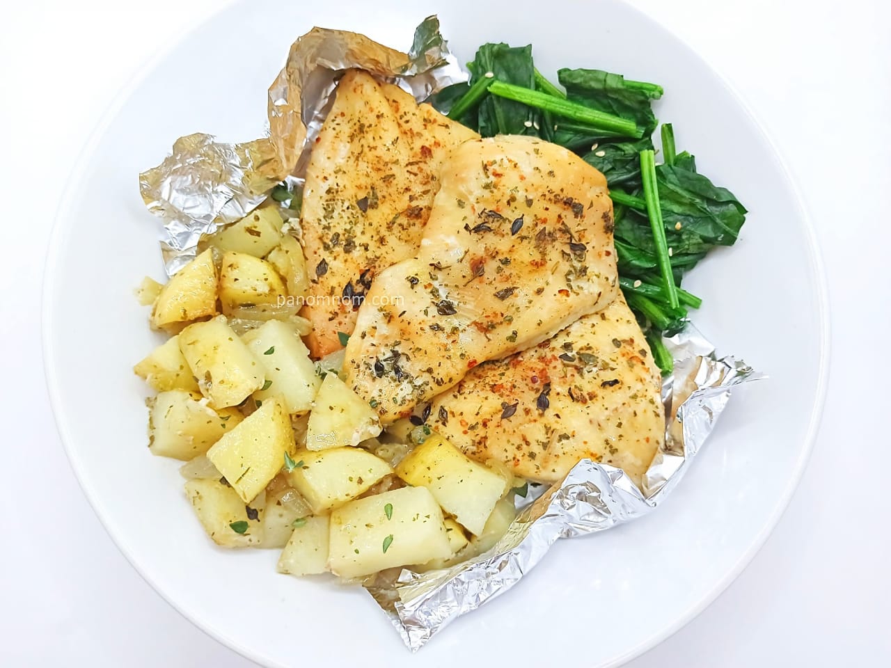 Best Baked Chicken with Potatoes and Veggies Recipe | Panomnom